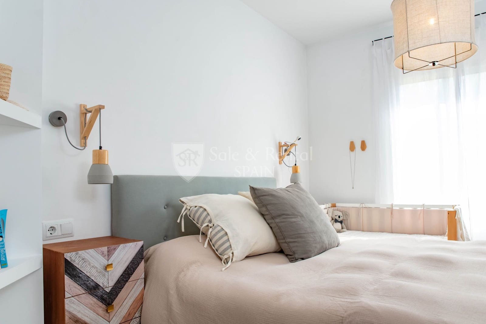 4 soverom Kjedet enebolig til salgs i Lloret de Mar med svømmebasseng garasje - € 625 000 (Ref: 7515632)