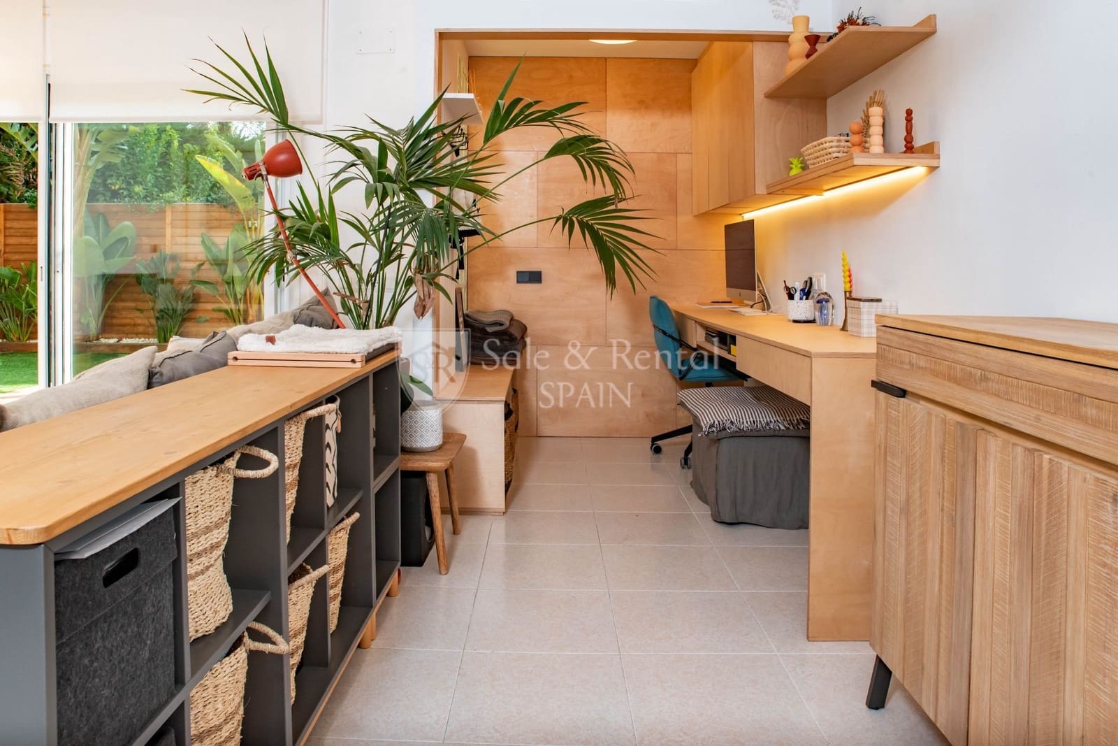 4 soverom Kjedet enebolig til salgs i Lloret de Mar med svømmebasseng garasje - € 625 000 (Ref: 7515632)