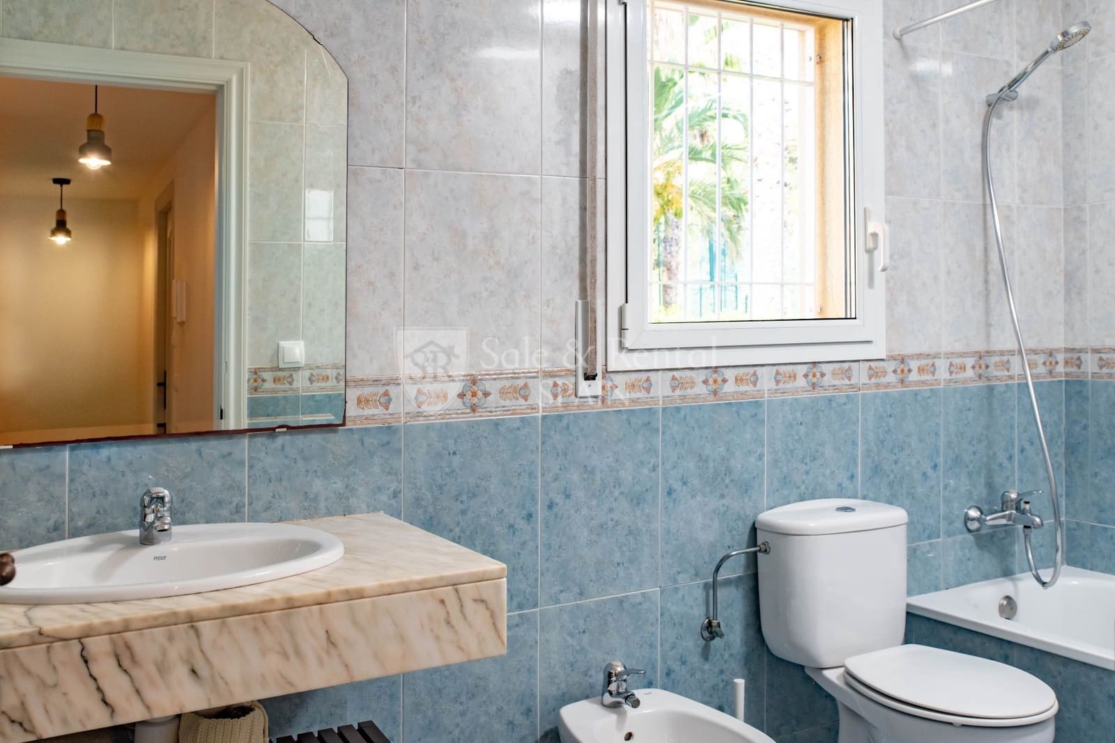 4 soverom Kjedet enebolig til salgs i Lloret de Mar med svømmebasseng garasje - € 625 000 (Ref: 7515632)