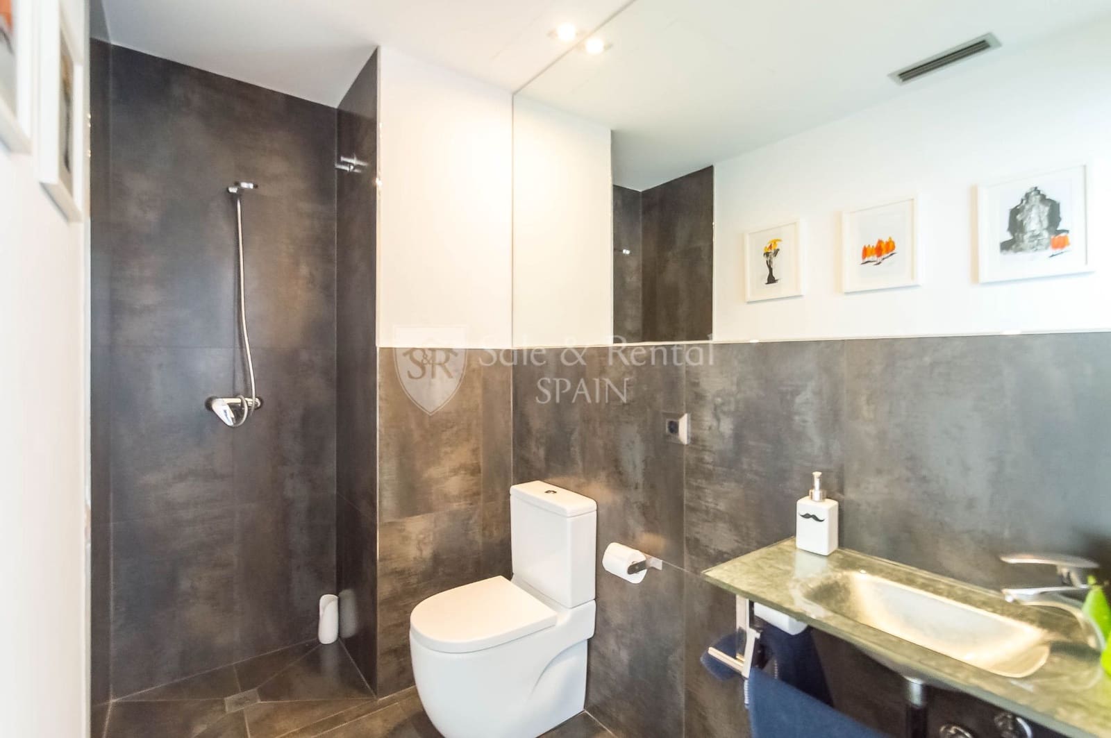 4 soverom Villa til salgs i Lloret de Mar med svømmebasseng garasje - € 1 200 000 (Ref: 7561569)