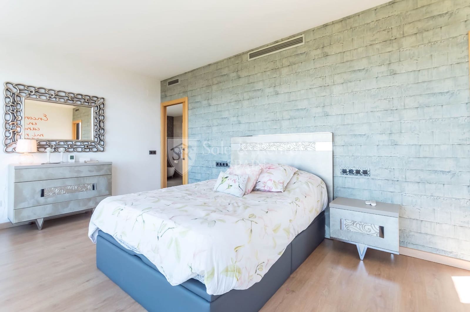 4 soverom Villa til salgs i Lloret de Mar med svømmebasseng garasje - € 1 200 000 (Ref: 7561569)