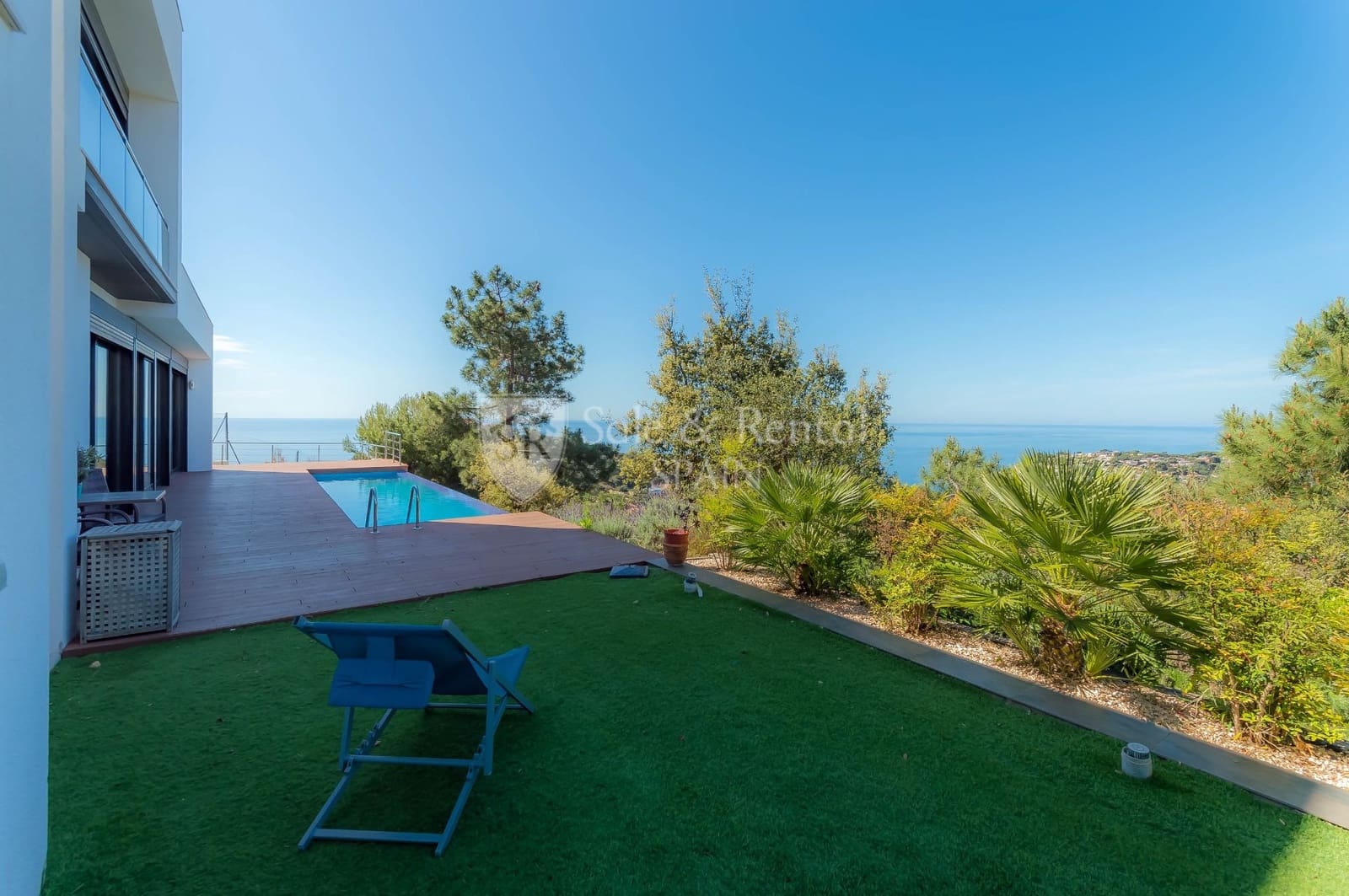 4 soverom Villa til salgs i Lloret de Mar med svømmebasseng garasje - € 1 200 000 (Ref: 7561569)