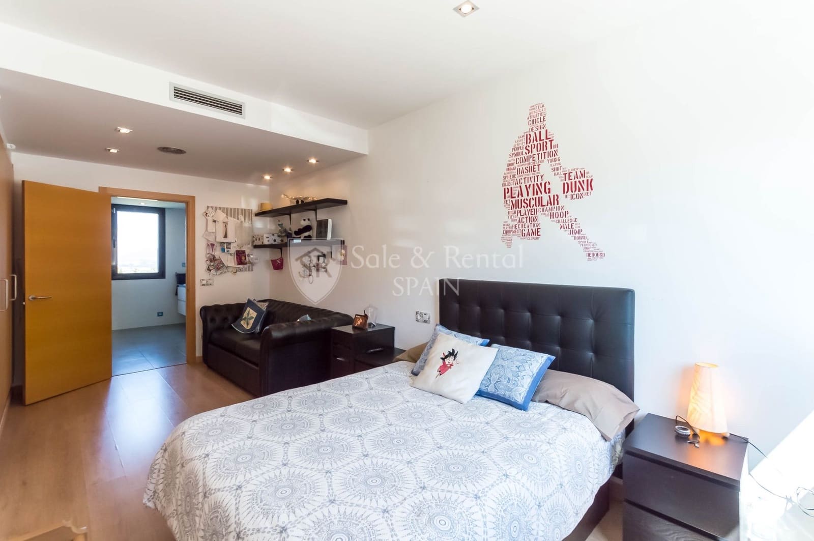 4 soverom Villa til salgs i Lloret de Mar med svømmebasseng garasje - € 1 200 000 (Ref: 7561569)