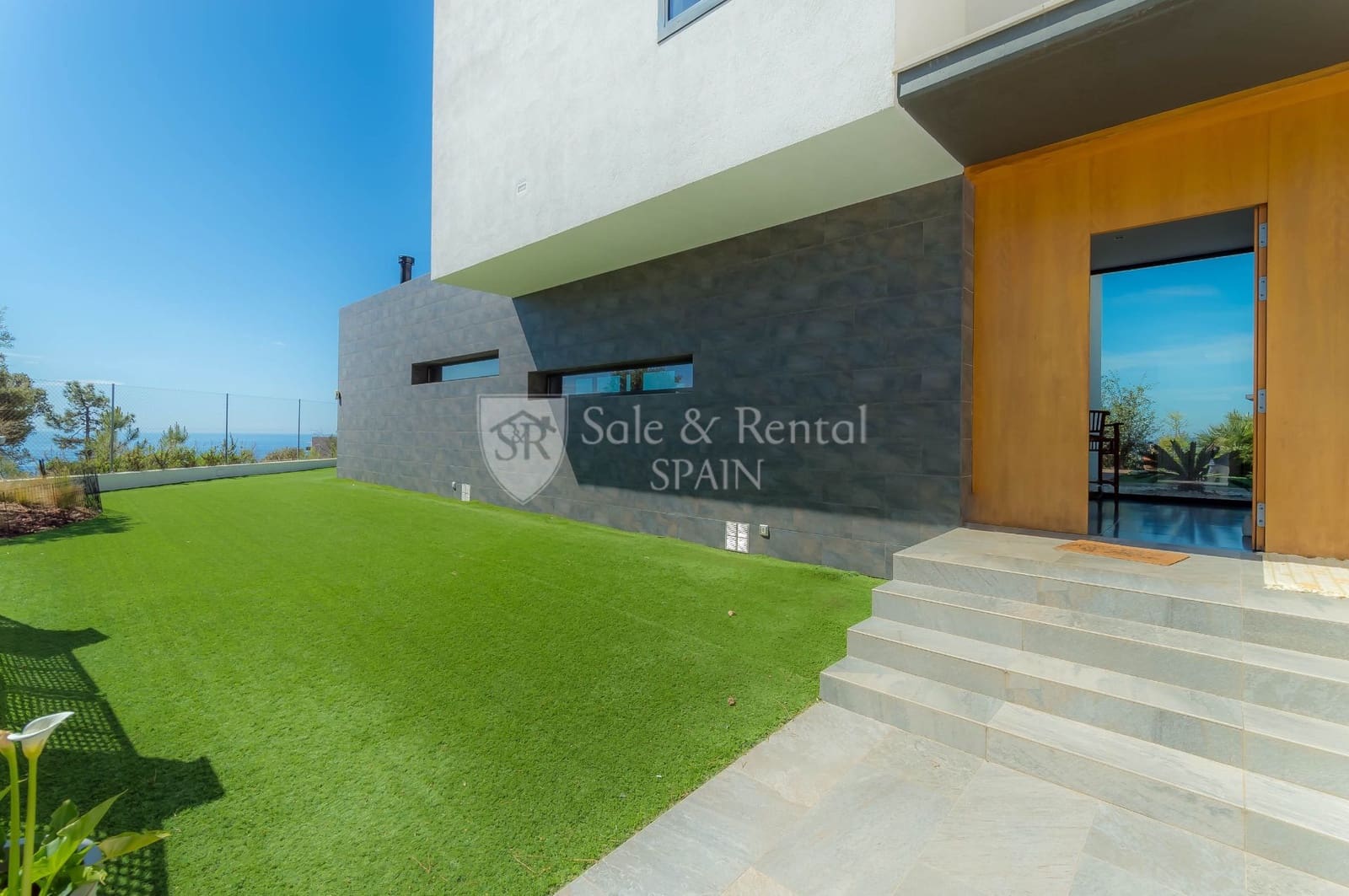 4 soverom Villa til salgs i Lloret de Mar med svømmebasseng garasje - € 1 200 000 (Ref: 7561569)