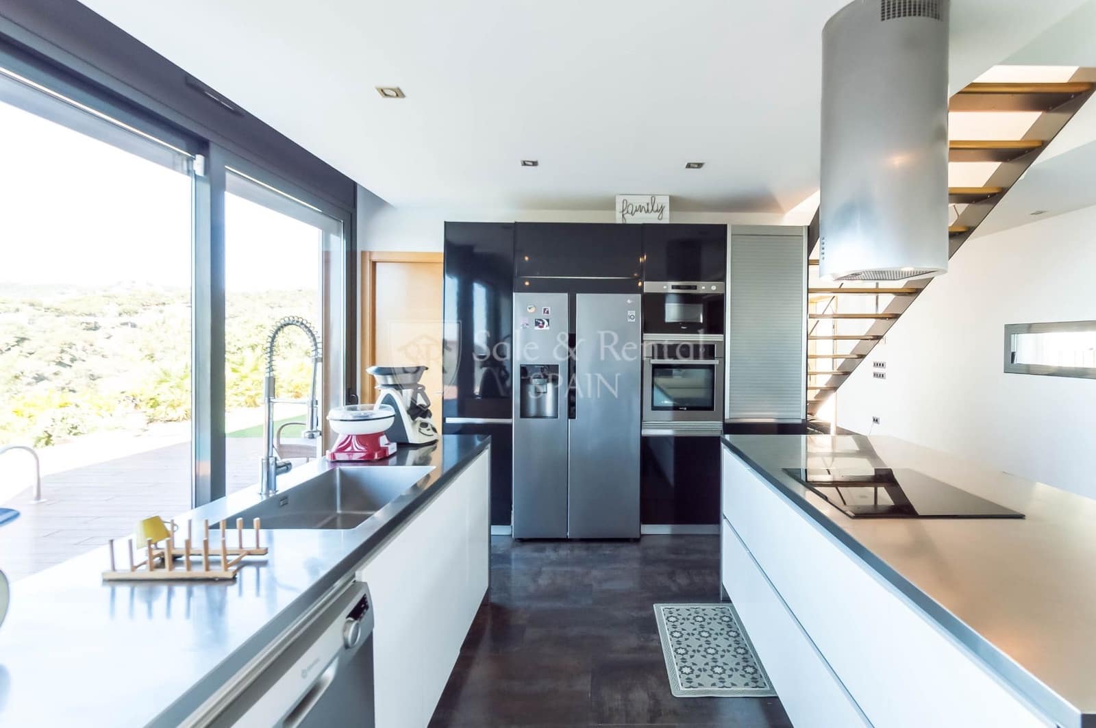 4 soverom Villa til salgs i Lloret de Mar med svømmebasseng garasje - € 1 200 000 (Ref: 7561569)