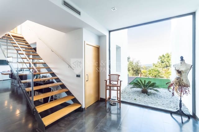 4 camera da letto Villa in vendita in Canyelles, Lloret de Mar con piscina garage - 1.200.000 € (Rif: 7561569)