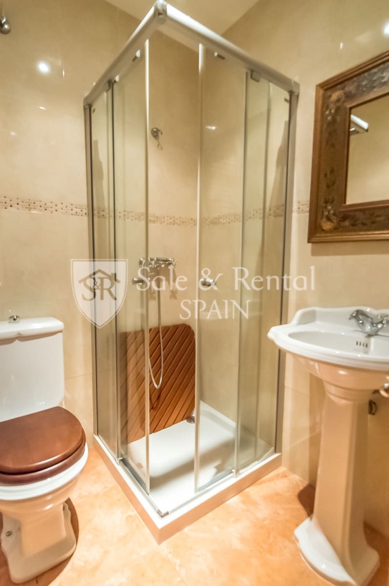 5 slaapkamer Villa te koop in Lloret de Mar met zwembad garage - € 1.570.000 (Ref: 7646876)