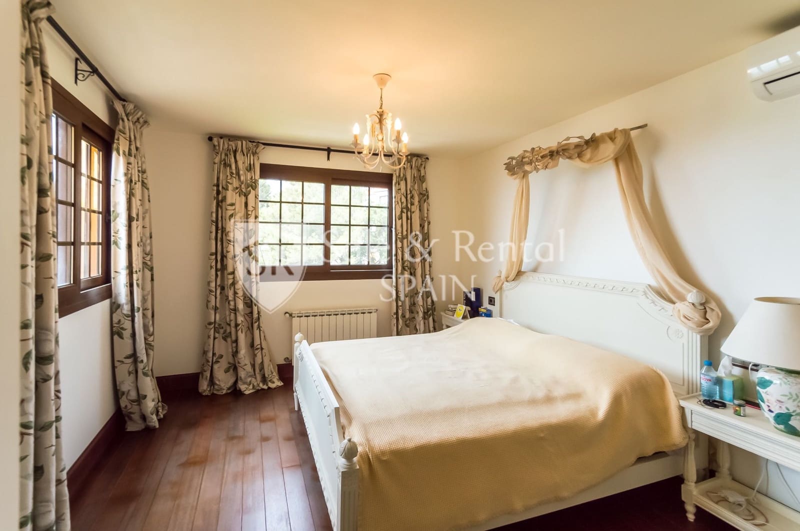 5 slaapkamer Villa te koop in Lloret de Mar met zwembad garage - € 1.570.000 (Ref: 7646876)