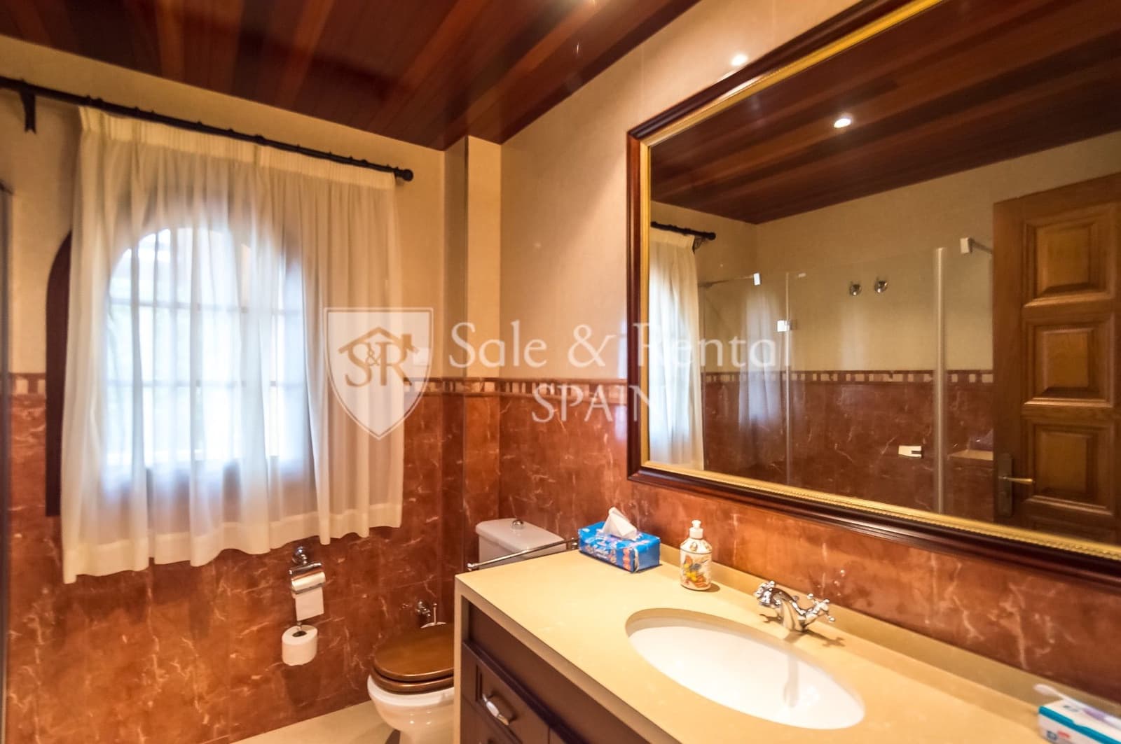 5 slaapkamer Villa te koop in Lloret de Mar met zwembad garage - € 1.570.000 (Ref: 7646876)