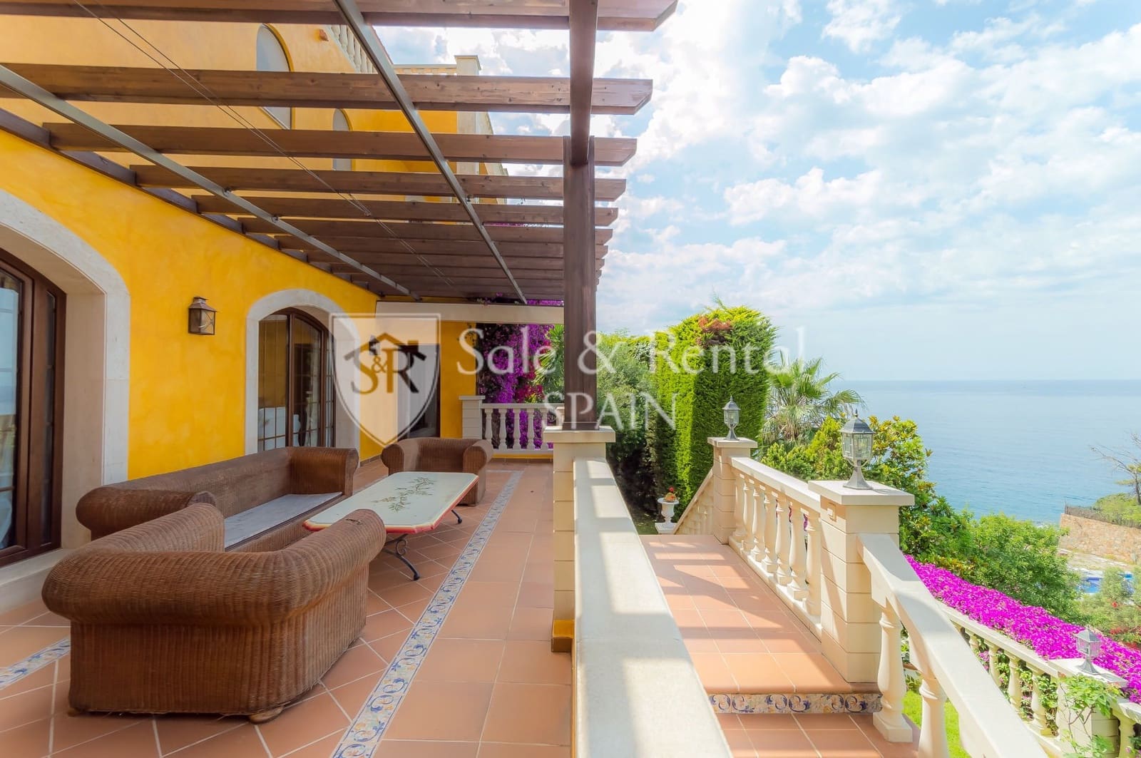 5 slaapkamer Villa te koop in Lloret de Mar met zwembad garage - € 1.570.000 (Ref: 7646876)