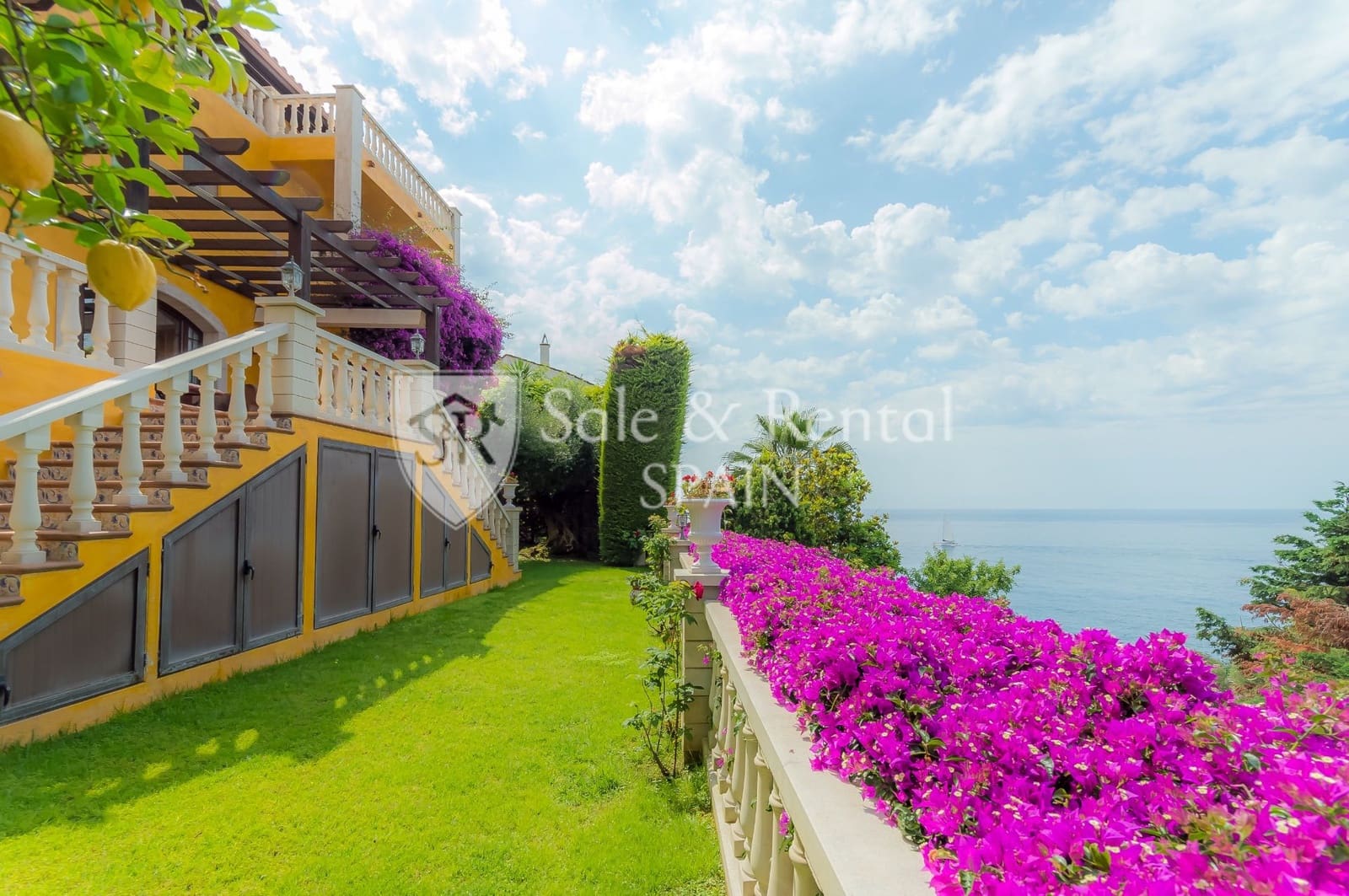 5 slaapkamer Villa te koop in Lloret de Mar met zwembad garage - € 1.570.000 (Ref: 7646876)
