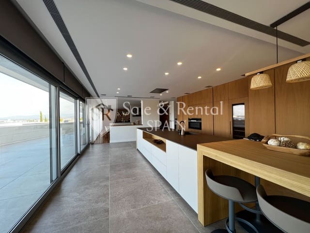 6 bedroom Villa for sale in Roses with pool garage - € 4,258,000 (Ref: 7699151)