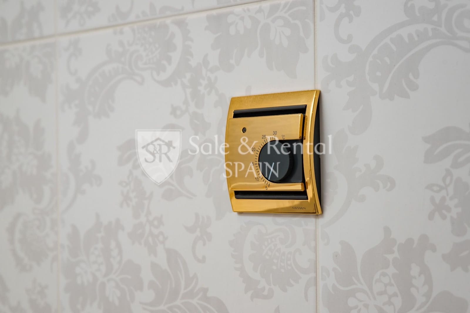 5 soveværelse Villa til salg i Lloret de Mar med swimmingpool garage - € 1.490.000 (Ref: 7703191)