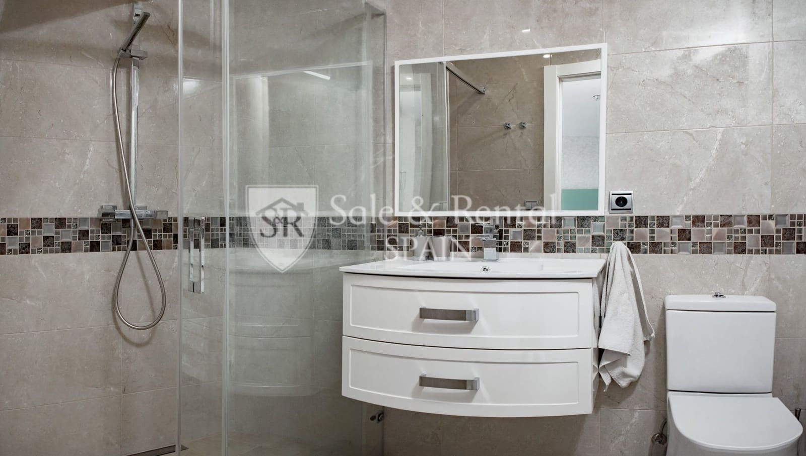 5 soveværelse Villa til salg i Lloret de Mar med swimmingpool garage - € 1.490.000 (Ref: 7703191)