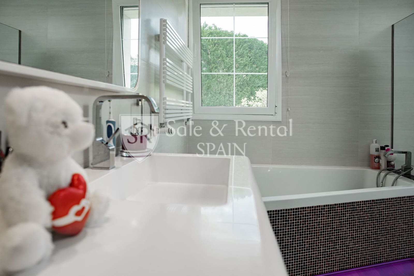 5 soveværelse Villa til salg i Lloret de Mar med swimmingpool garage - € 1.490.000 (Ref: 7703191)