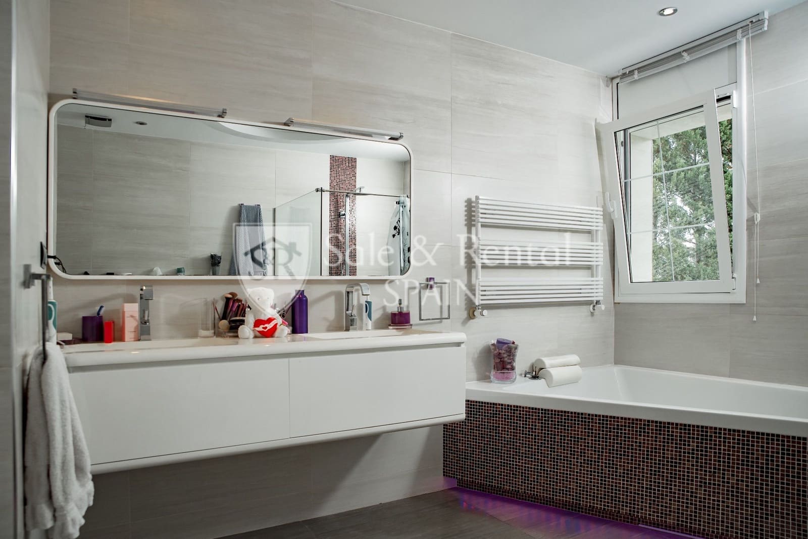 5 soveværelse Villa til salg i Lloret de Mar med swimmingpool garage - € 1.490.000 (Ref: 7703191)