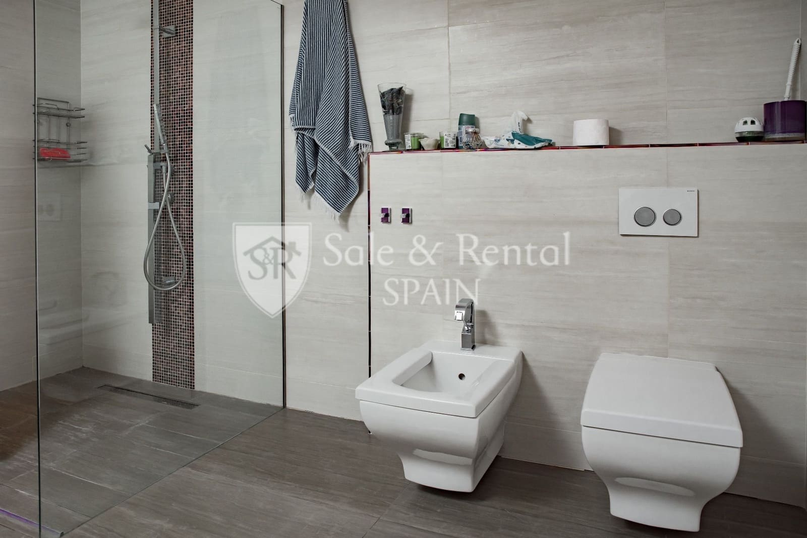 5 soveværelse Villa til salg i Lloret de Mar med swimmingpool garage - € 1.490.000 (Ref: 7703191)