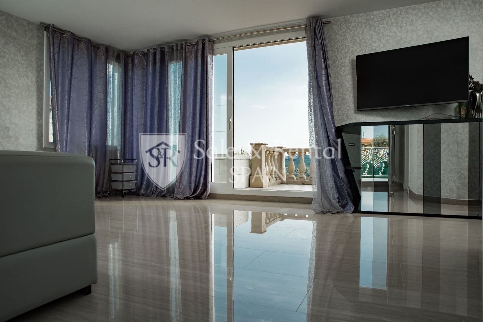 5 soveværelse Villa til salg i Lloret de Mar med swimmingpool garage - € 1.490.000 (Ref: 7703191)