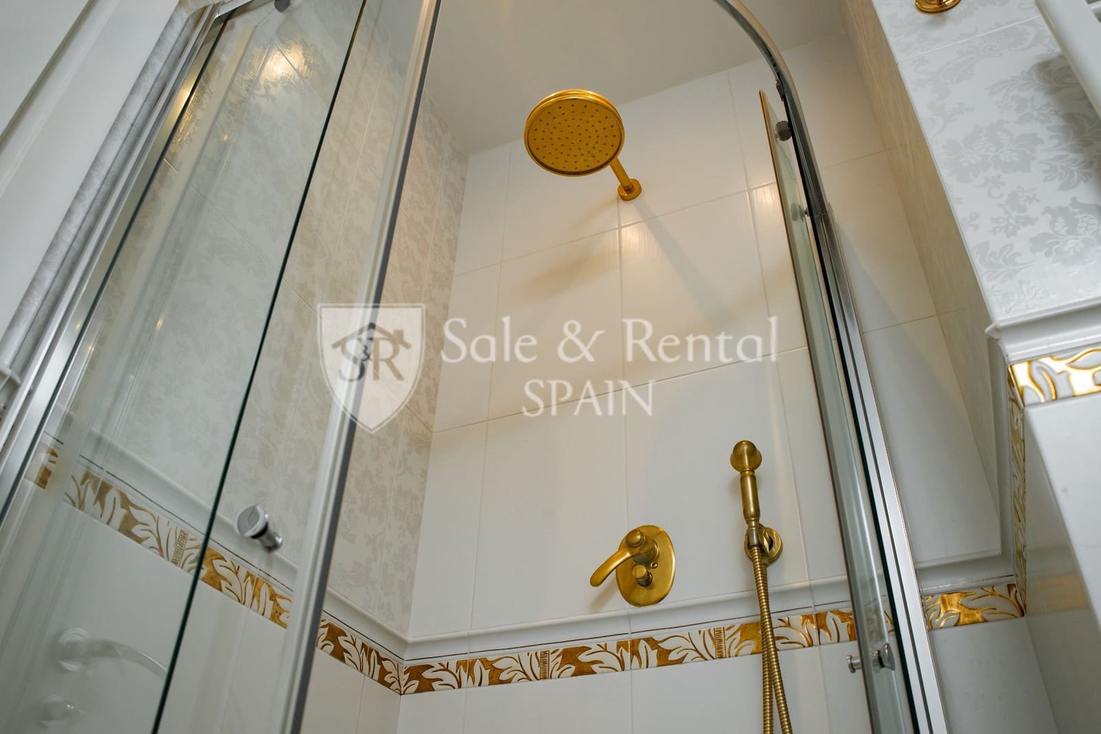 5 soveværelse Villa til salg i Lloret de Mar med swimmingpool garage - € 1.490.000 (Ref: 7703191)