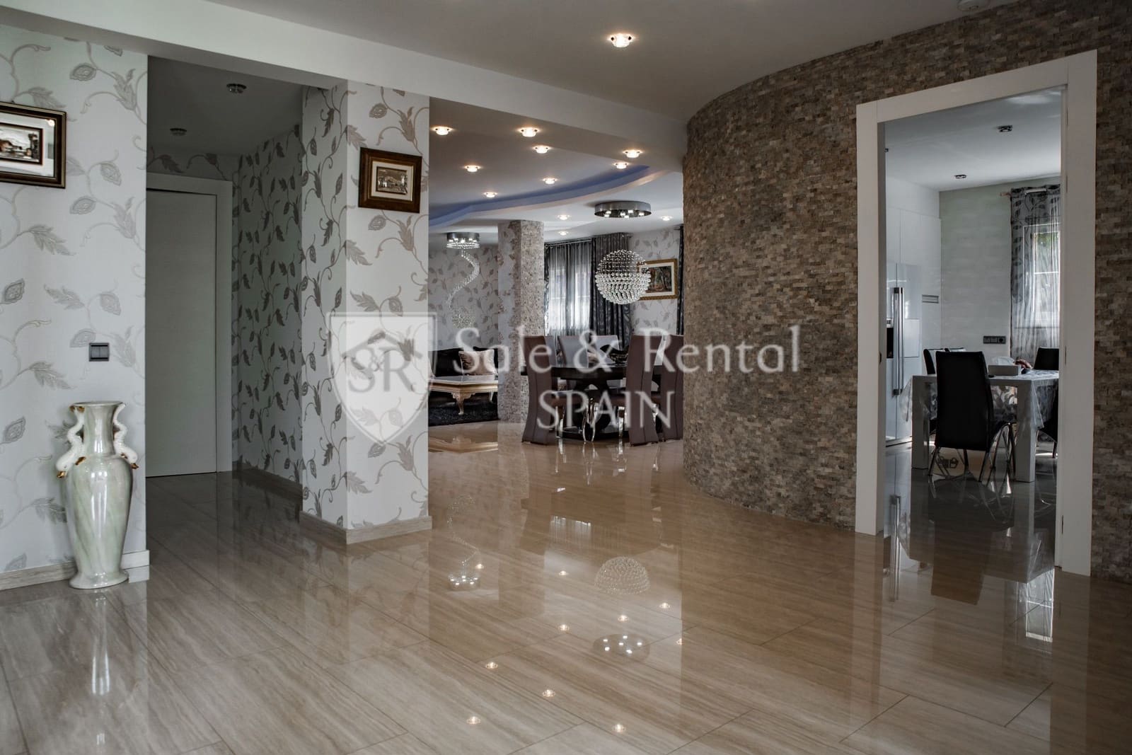 5 soveværelse Villa til salg i Lloret de Mar med swimmingpool garage - € 1.490.000 (Ref: 7703191)