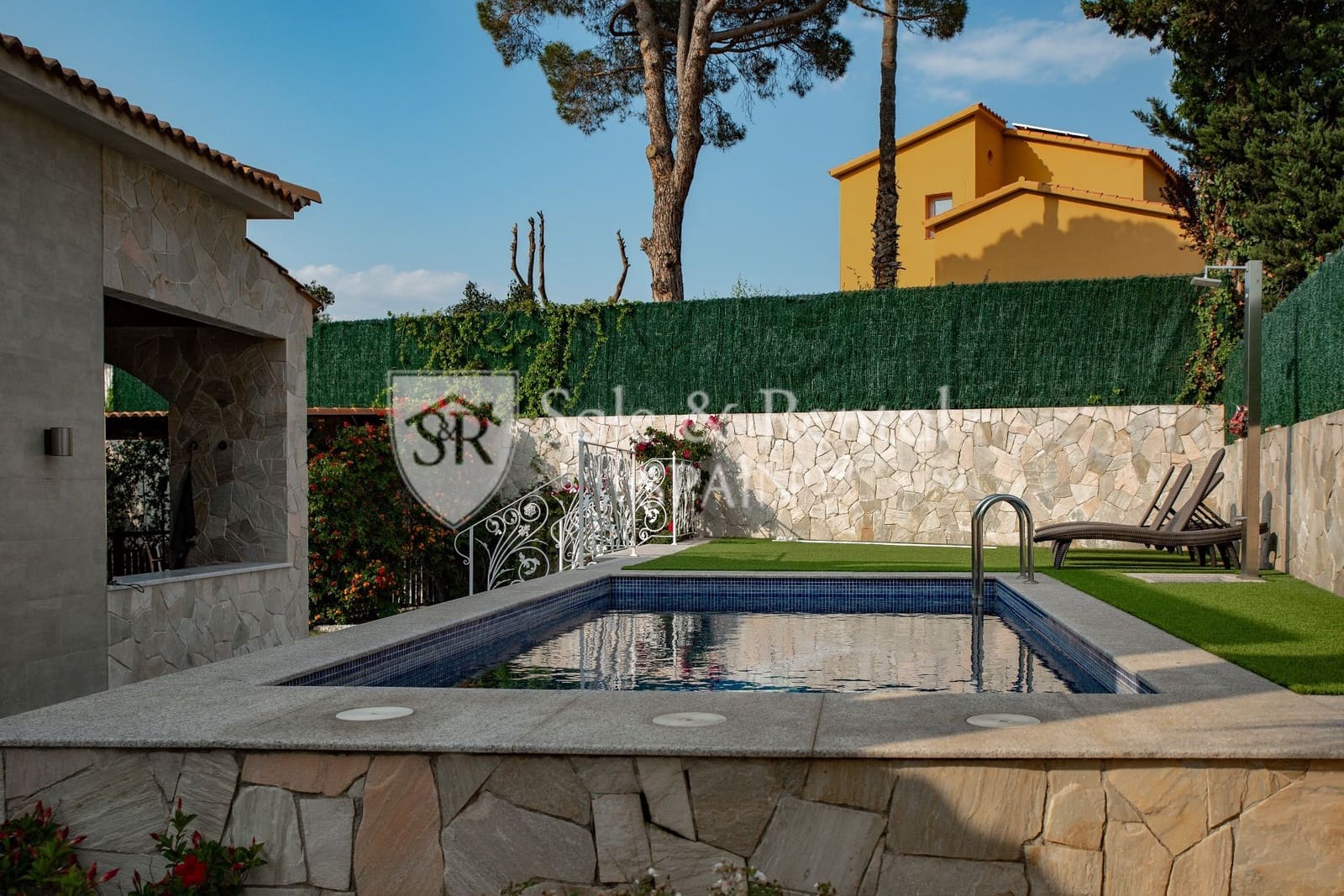 5 soveværelse Villa til salg i Lloret de Mar med swimmingpool garage - € 1.490.000 (Ref: 7703191)