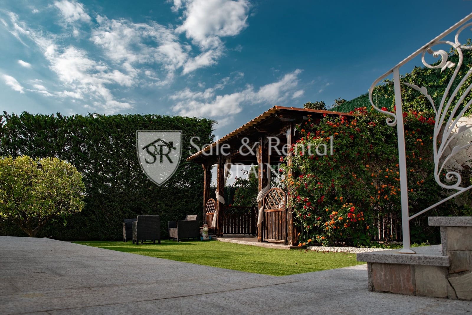 5 soveværelse Villa til salg i Lloret de Mar med swimmingpool garage - € 1.490.000 (Ref: 7703191)