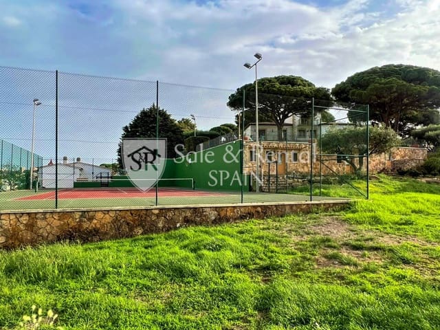 10 bedroom Villa for sale in Sant Feliu de Guíxols with pool garage - € 7,875,000 (Ref: 7742309)