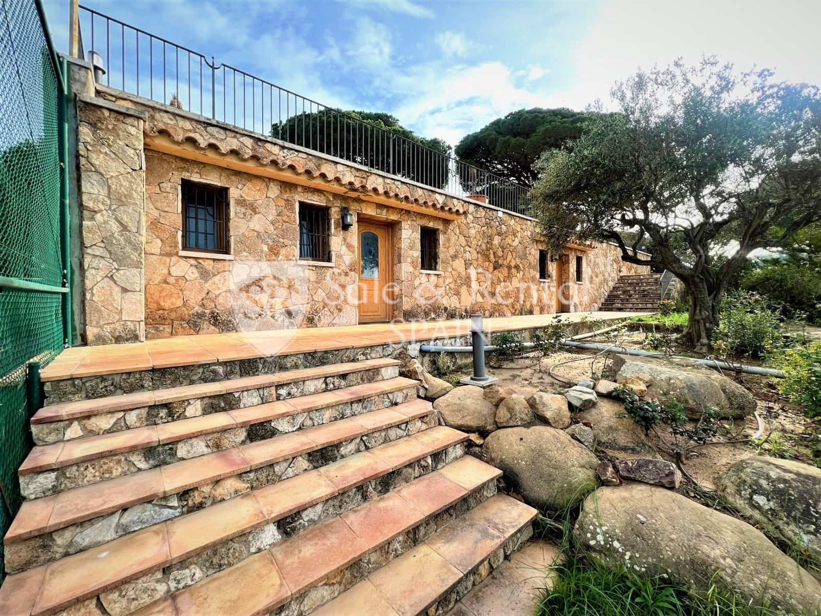 10 soveværelse Villa til salg i Sant Feliu de Guixols med swimmingpool garage - € 7.875.000 (Ref: 7742309)