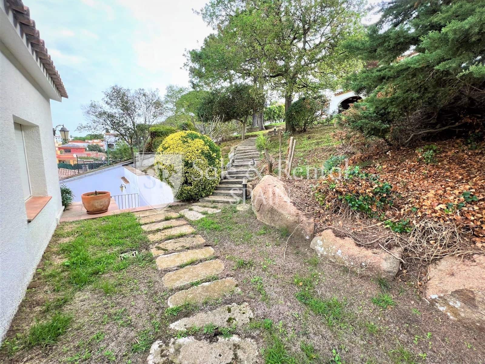 10 soveværelse Villa til salg i Sant Feliu de Guixols med swimmingpool garage - € 7.875.000 (Ref: 7742309)