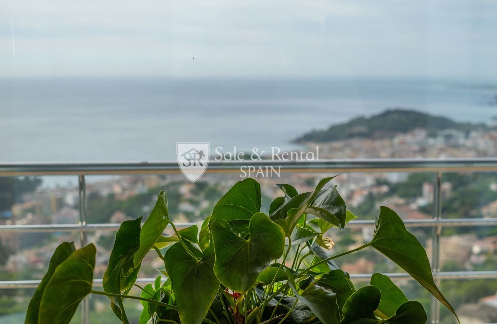 5 soveværelse Villa til salg i Lloret de Mar med swimmingpool garage - € 1.420.000 (Ref: 7963495)