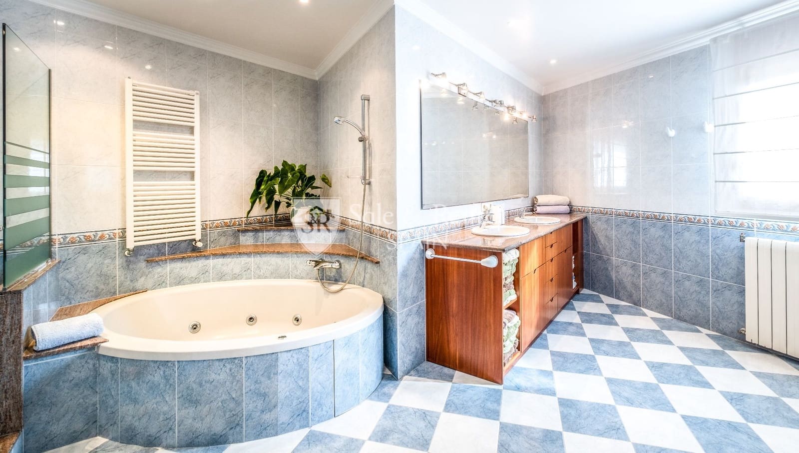 5 soveværelse Villa til salg i Lloret de Mar med swimmingpool garage - € 1.420.000 (Ref: 7963495)