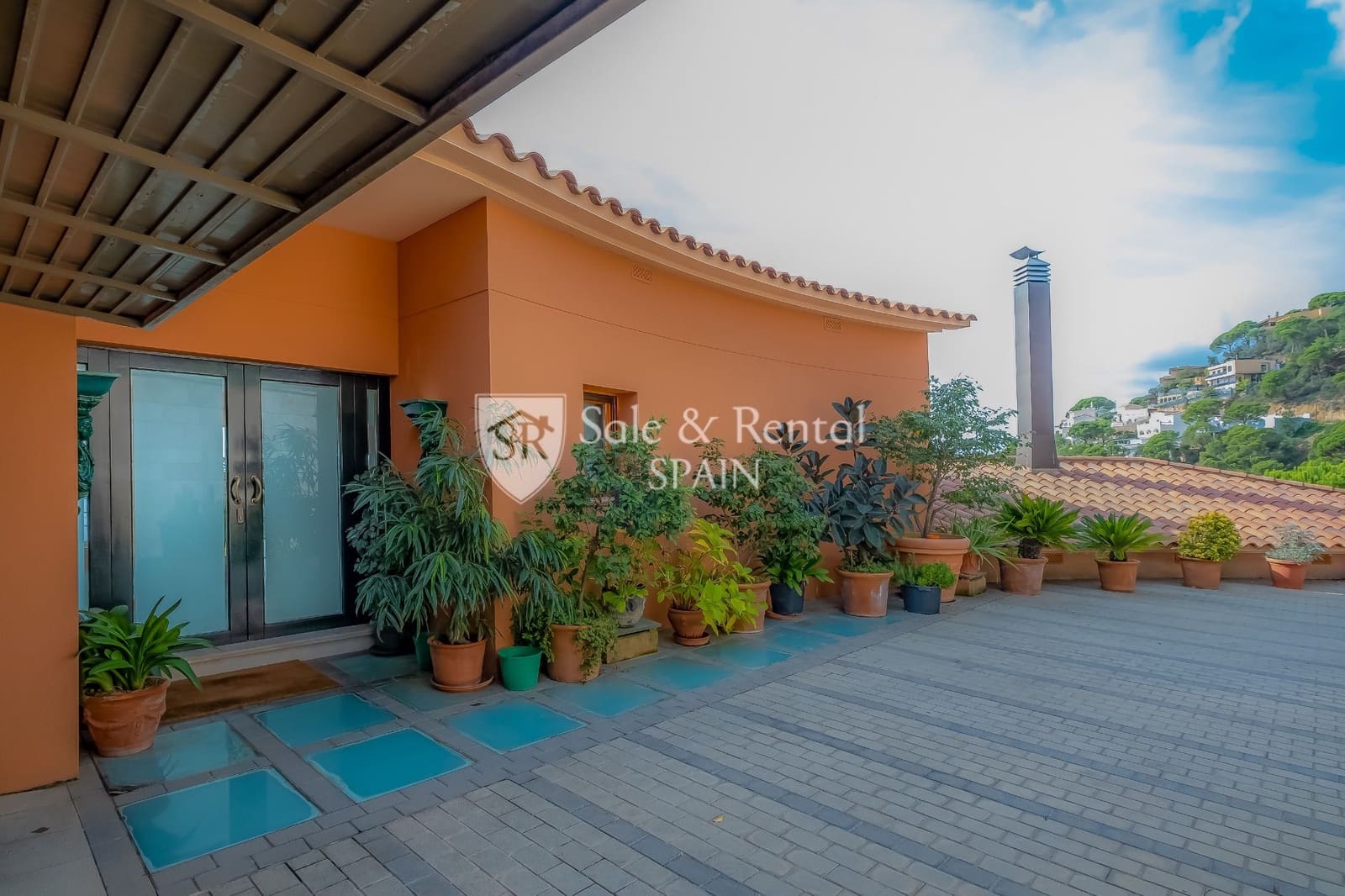 5 soveværelse Villa til salg i Lloret de Mar med swimmingpool garage - € 1.420.000 (Ref: 7963495)