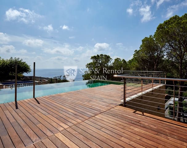 4 camera da letto Villa in vendita in Canyelles, Lloret de Mar con piscina garage - 1.800.000 € (Rif: 7982593)