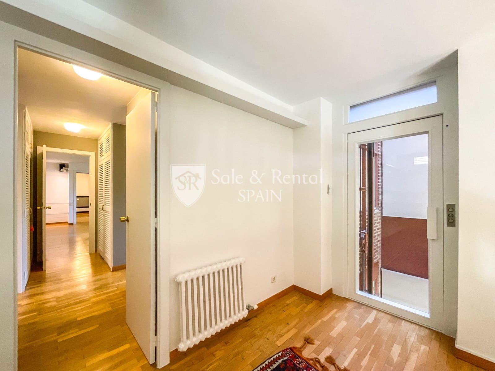 4 soverom Villa til salgs i Sant Vicenc de Montalt med svømmebasseng garasje - € 1 690 000 (Ref: 8030919)