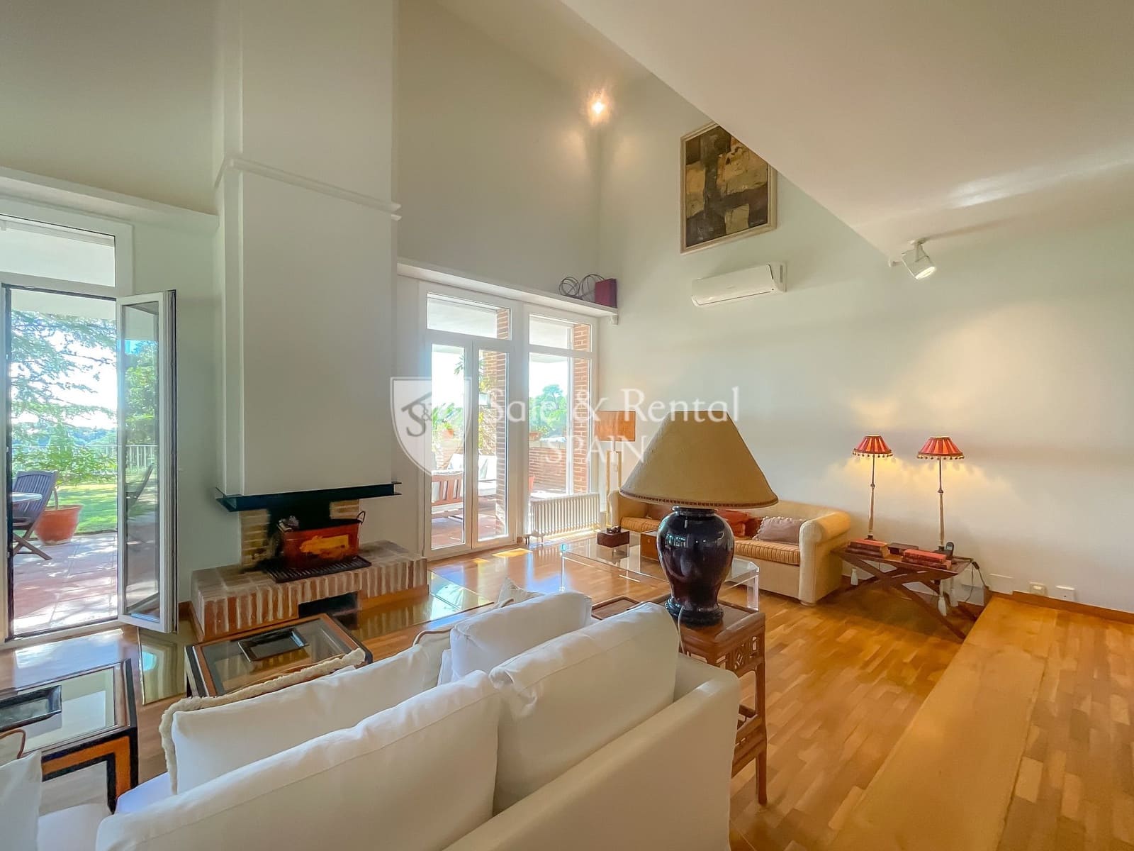 4 soverom Villa til salgs i Sant Vicenc de Montalt med svømmebasseng garasje - € 1 690 000 (Ref: 8030919)