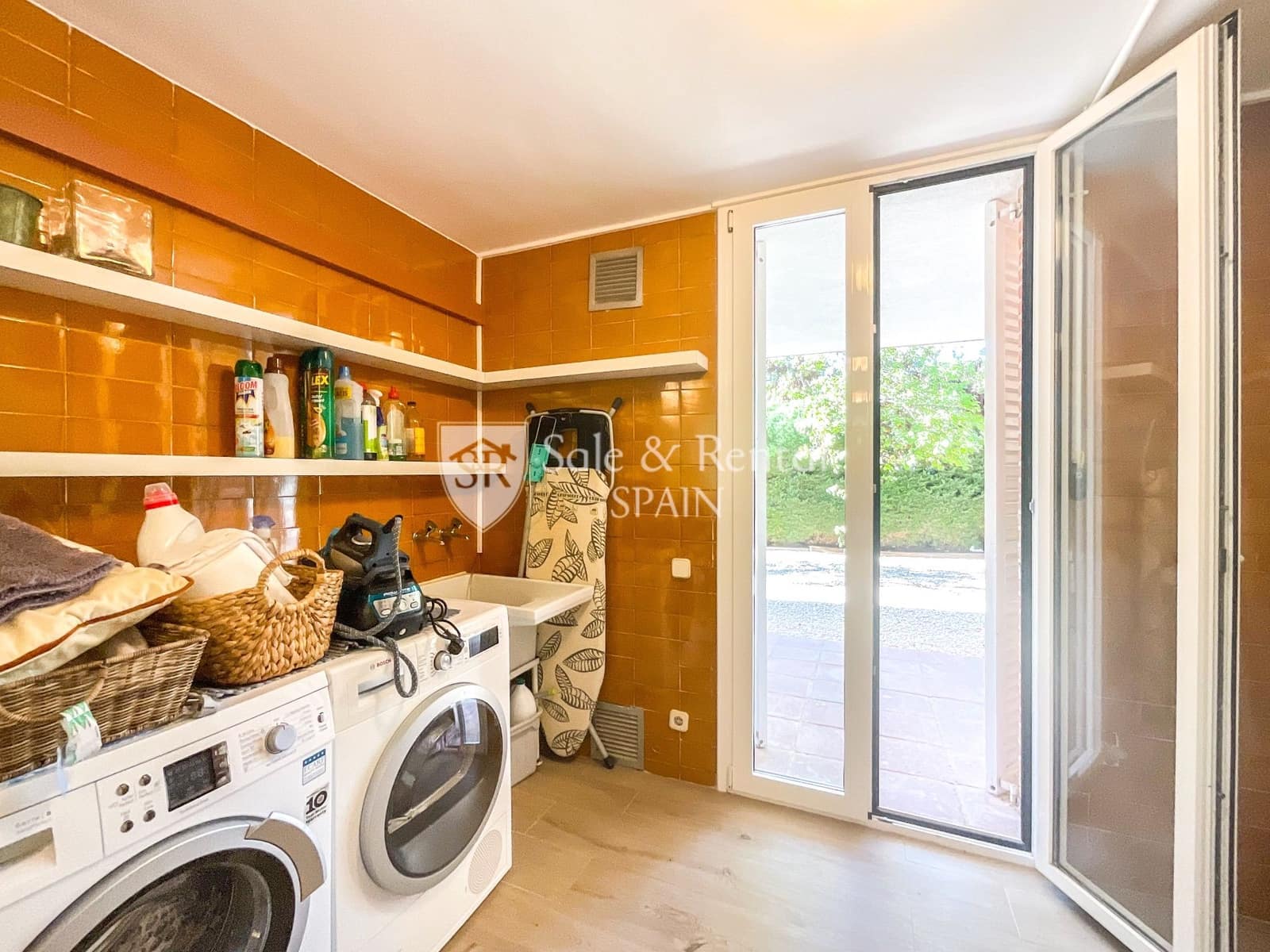 4 soverom Villa til salgs i Sant Vicenc de Montalt med svømmebasseng garasje - € 1 690 000 (Ref: 8030919)