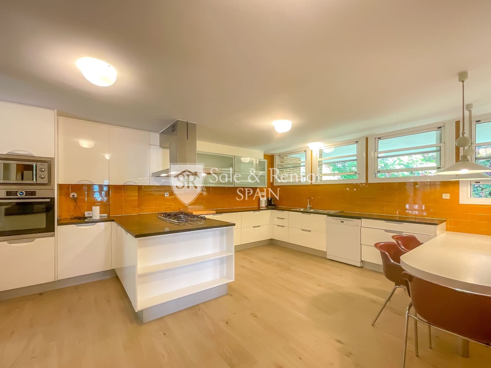 4 soverom Villa til salgs i Sant Vicenc de Montalt med svømmebasseng garasje - € 1 690 000 (Ref: 8030919)