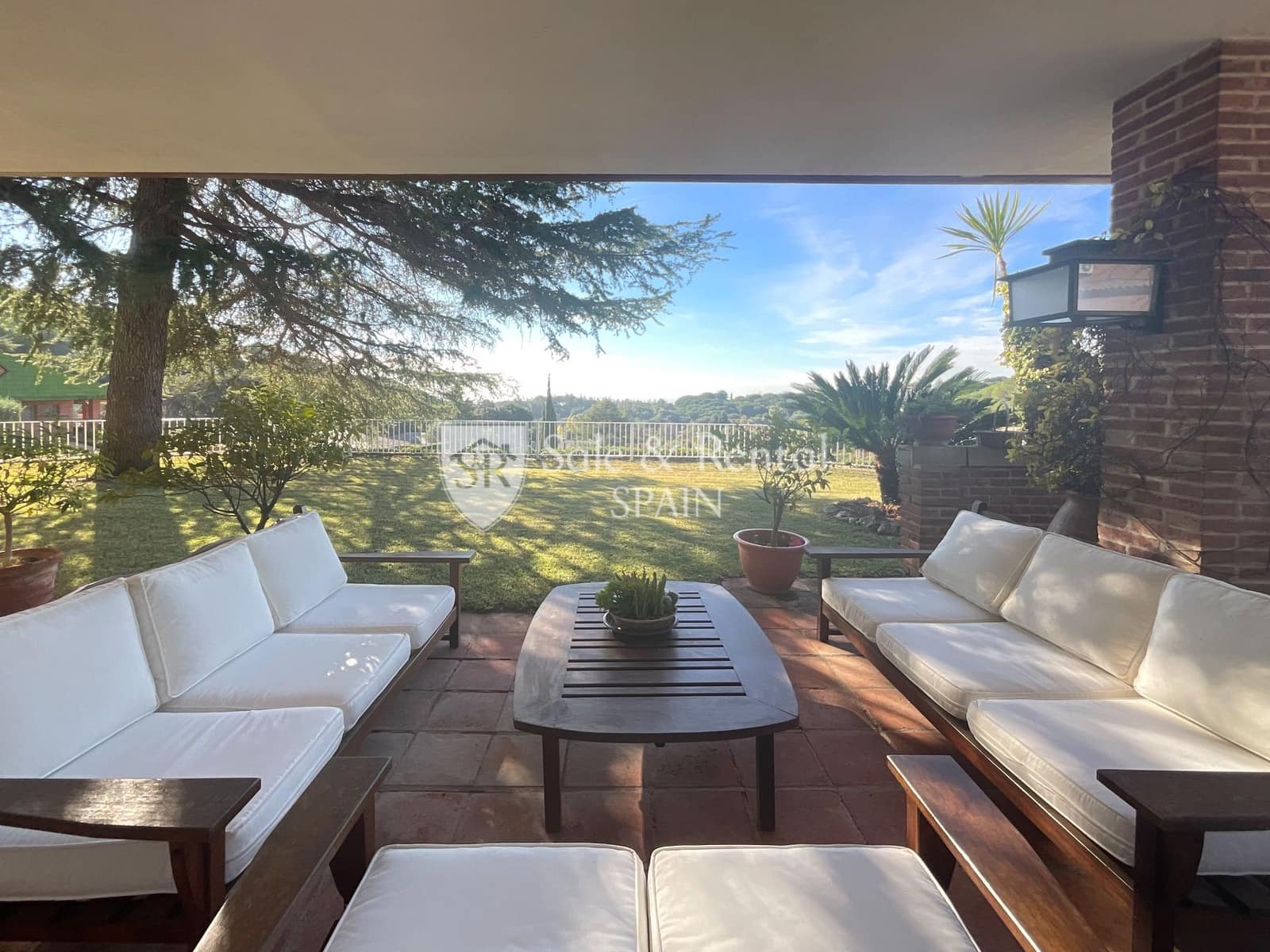 4 soverom Villa til salgs i Sant Vicenc de Montalt med svømmebasseng garasje - € 1 690 000 (Ref: 8030919)