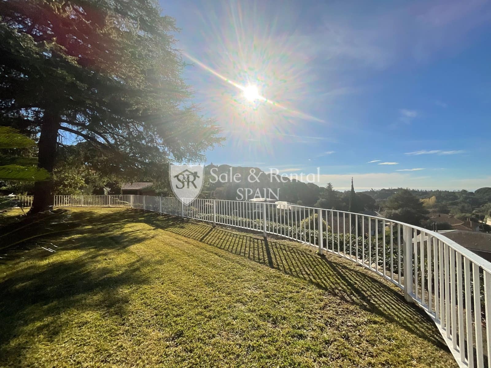 4 soverom Villa til salgs i Sant Vicenc de Montalt med svømmebasseng garasje - € 1 690 000 (Ref: 8030919)