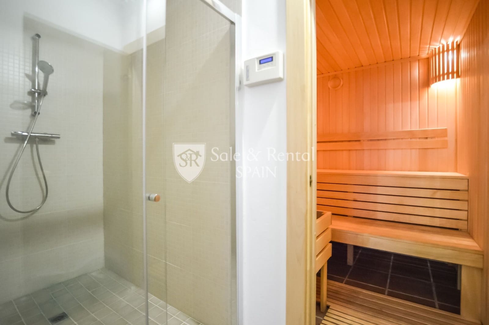 3 soveværelse Villa til salg i Lloret de Mar med swimmingpool garage - € 1.500.000 (Ref: 8076910)