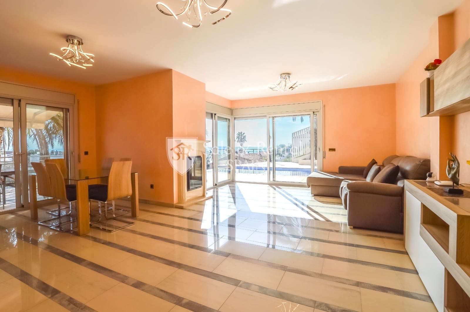 3 soveværelse Villa til salg i Lloret de Mar med swimmingpool garage - € 1.500.000 (Ref: 8076910)