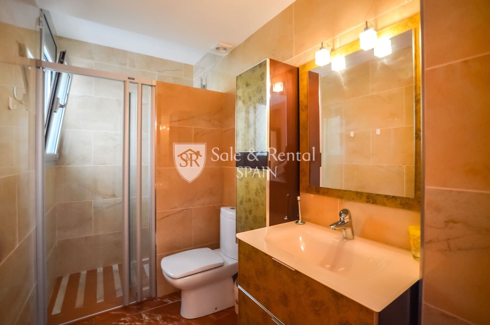 3 soveværelse Villa til salg i Lloret de Mar med swimmingpool garage - € 1.500.000 (Ref: 8076910)