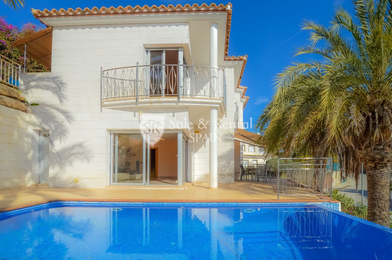 3 soveværelse Villa til salg i Lloret de Mar med swimmingpool garage - € 1.500.000 (Ref: 8076910)