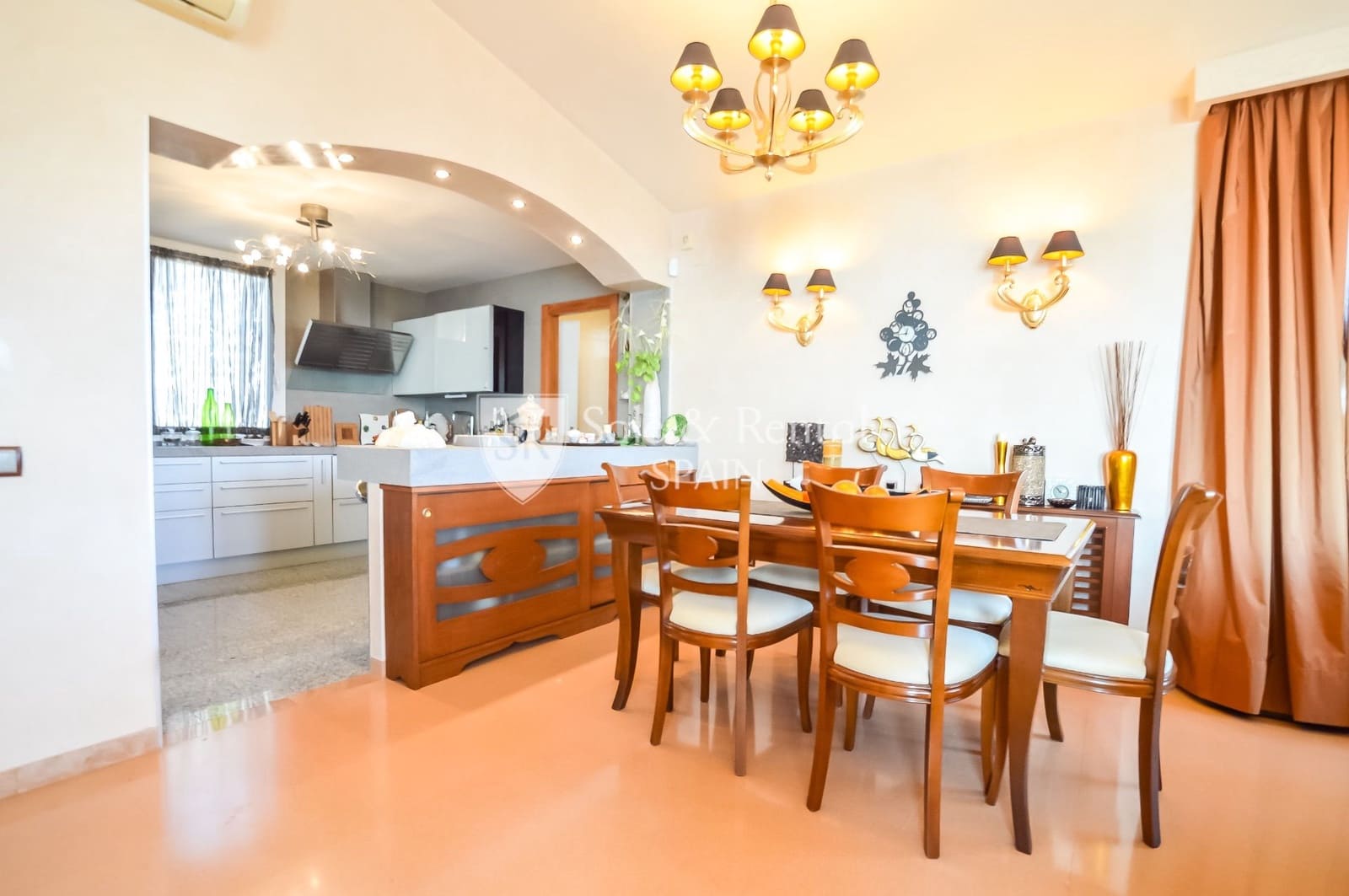 5 soveværelse Villa til salg i Lloret de Mar med swimmingpool garage - € 2.300.000 (Ref: 8083088)