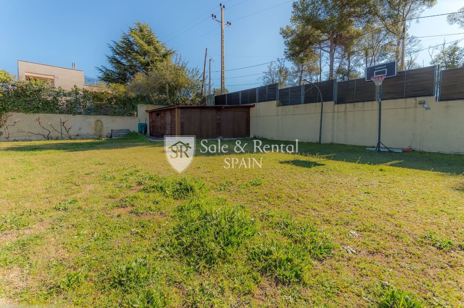 4 soveværelse Villa til salg i Santa Susanna med swimmingpool garage - € 710.000 (Ref: 8145258)