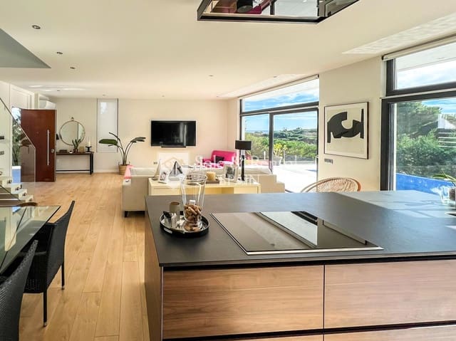 5 bedroom Villa for sale in Sant Feliu de Guíxols with pool garage - € 1,250,000 (Ref: 8147240)