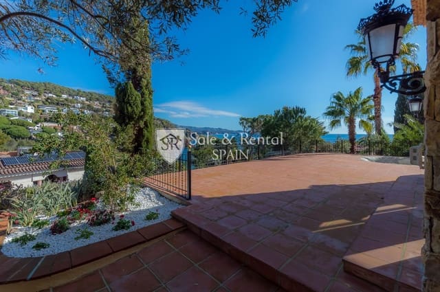 4 bedroom Villa for sale in Blanes with pool garage - € 2,550,000 (Ref: 8165068)
