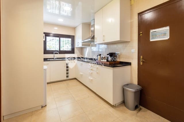 4 bedroom Villa for sale in Blanes with pool garage - € 1,280,000 (Ref: 8169444)