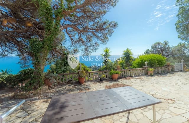 4 bedroom Villa for sale in Blanes with pool garage - € 1,280,000 (Ref: 8169444)