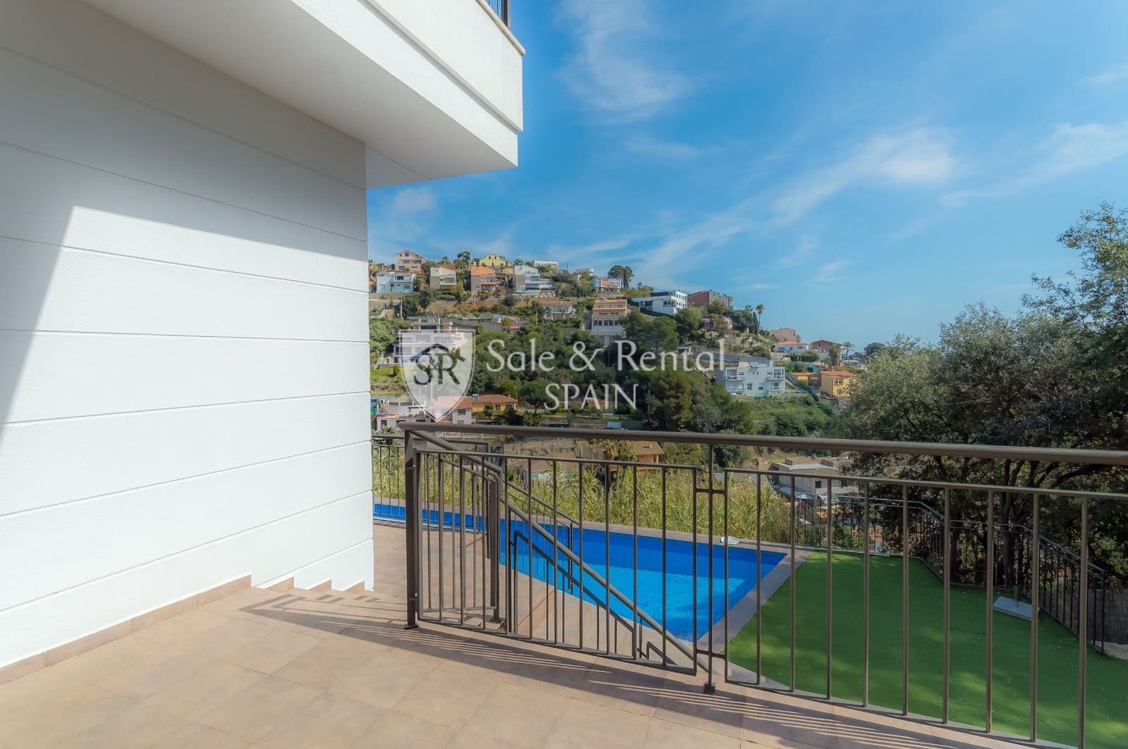 5 chambre Villa/Maison à vendre à Santa Susanna avec garage - 756 000 € (Ref: 8176662)